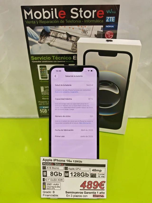 Apple iPhone 16e 128GB